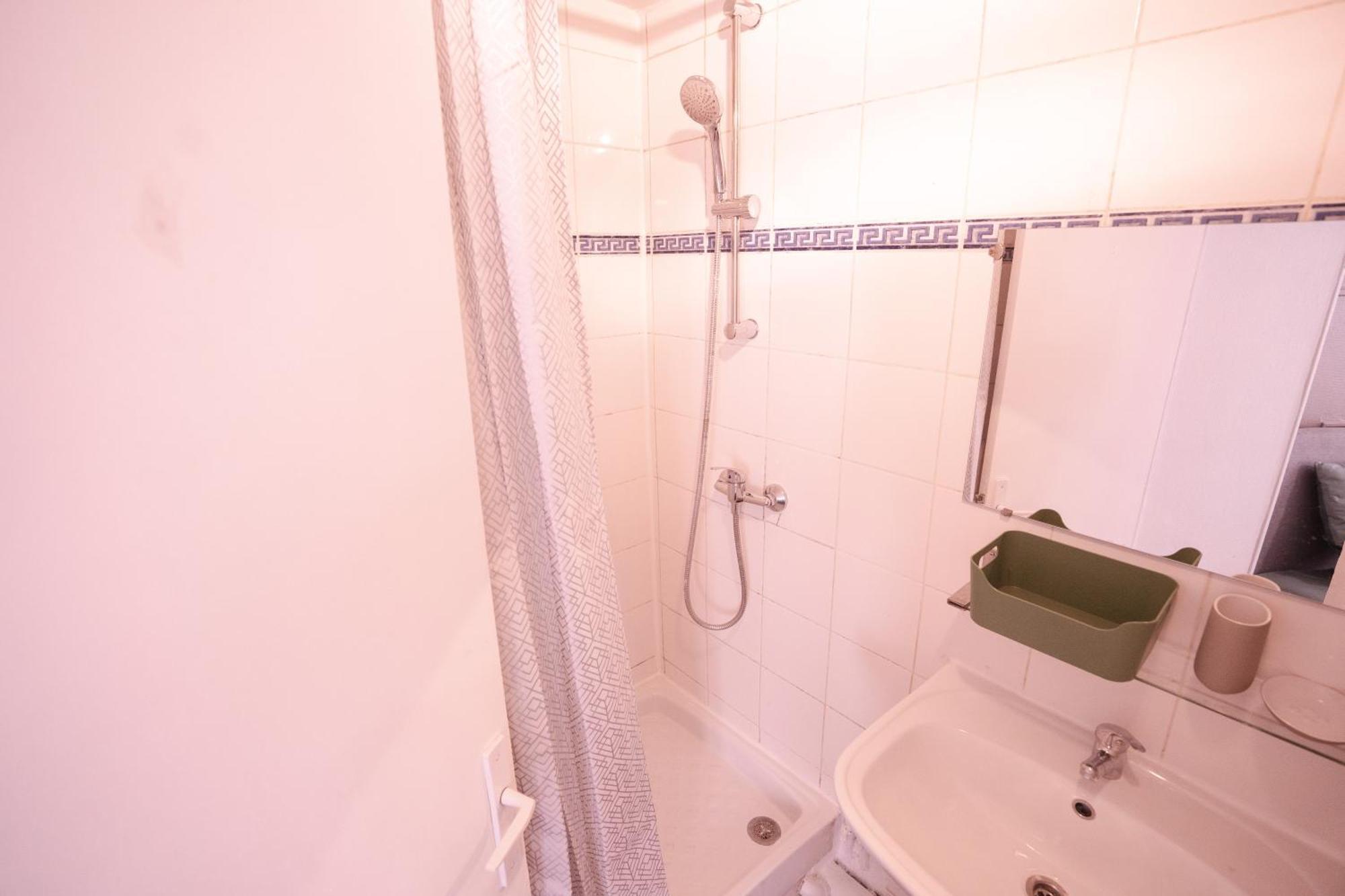 Hotel Royal De France Paris 10 Екстер'єр фото